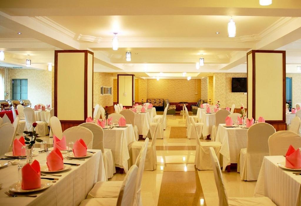 Hotel K Янгон Экстерьер фото